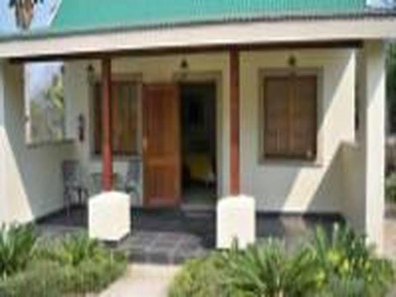 คันทรีเลนลอดจ์ Bed & Breakfast ไวท์ริเวอร์ ภายนอก รูปภาพ